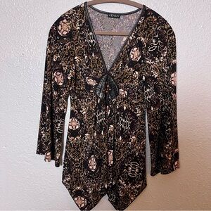 VENUS Women's Black and Brown Floral Blouse